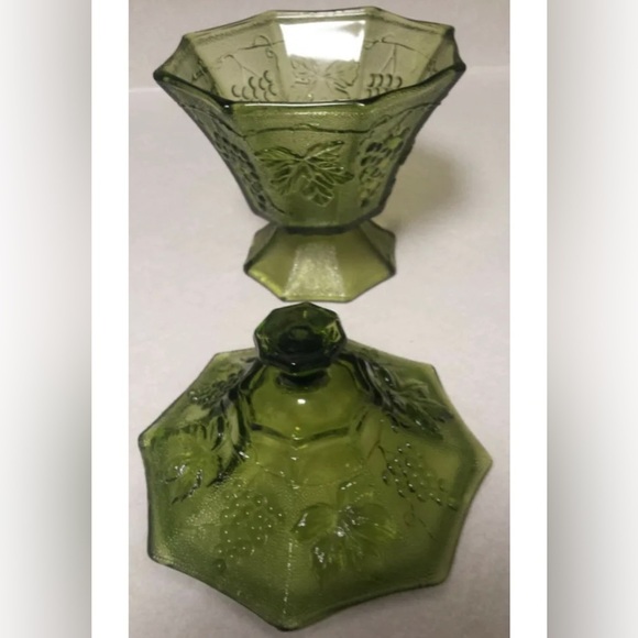 Vintage FENTON RUFFLED EDGE COLONIAL COMPOTE / ANCHOR HOCKING GREEN CANDY DISH - Picture 3 of 5